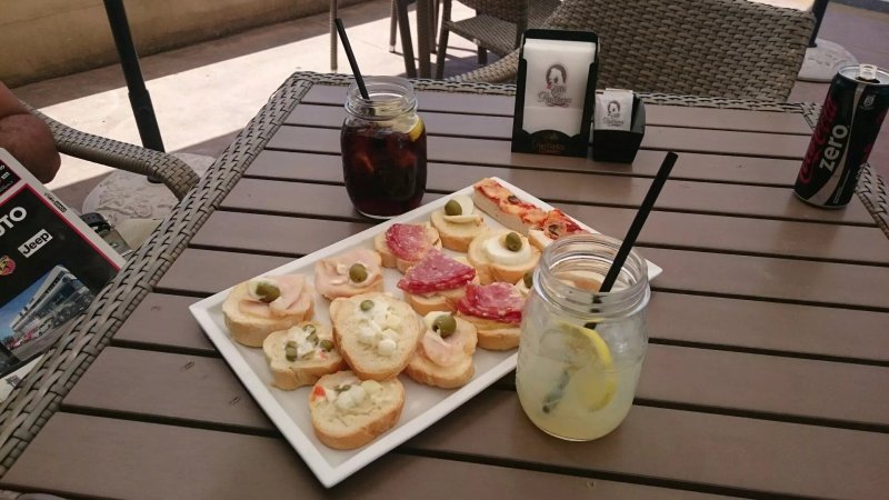 Marylin Bar