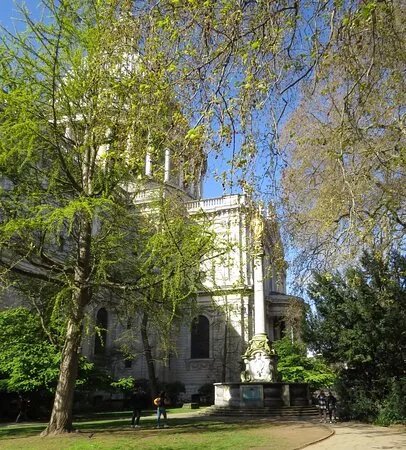 St Paul's Cross