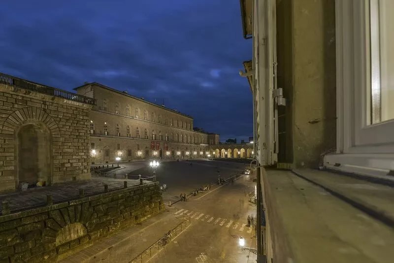 Pitti, a luxury home in Florence - with infra red sauna and complimentary wine!