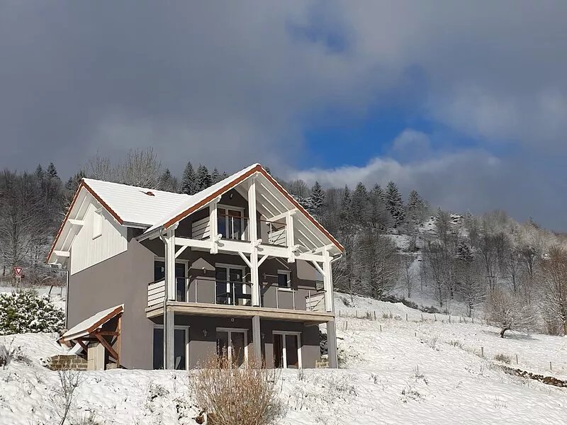 Chalet-style house with JACUZZI and SAUNA between La Bresse and Gérardmer
