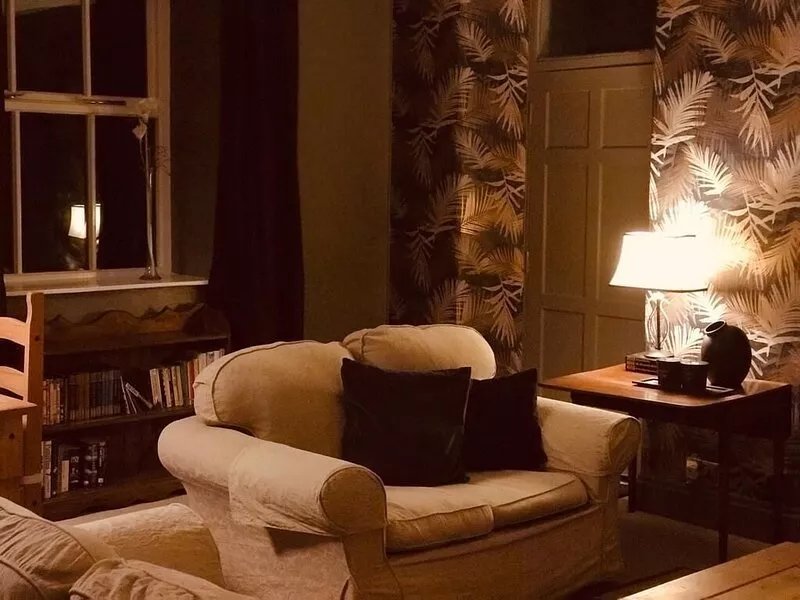Bright and spacious holiday apartment in Tideswell with free Wifi
