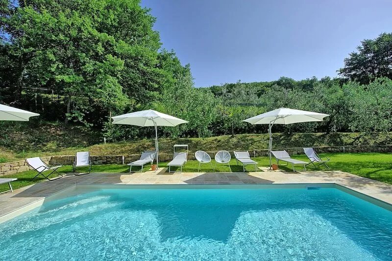 Villa Morandi - Holiday Country Villa with swimming pool in Loro Ciuffenna
