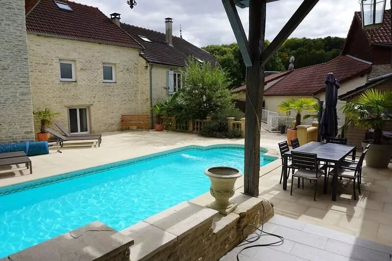 Cottage with pool and sauna