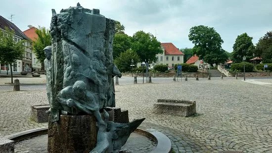 Geschichtsbrunnen
