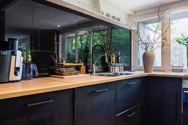 Fine bungalow with a garden in a wooded area