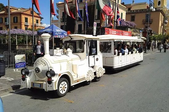 Sorrento Train Tour