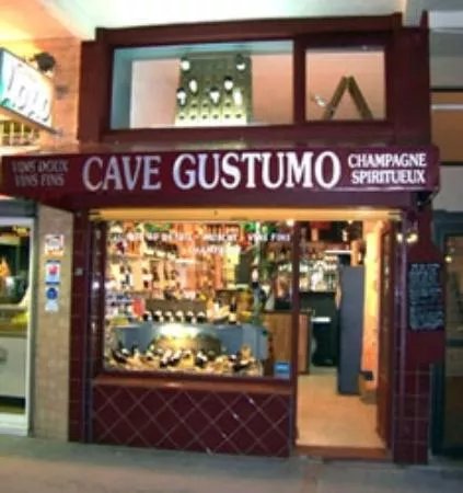 Cave Gustumo