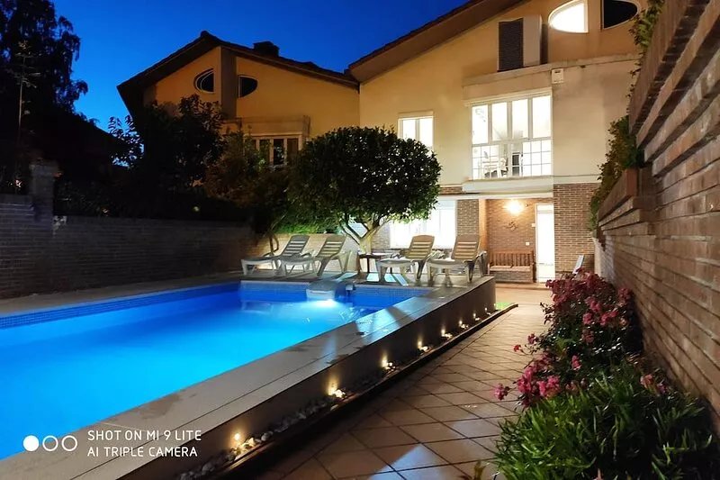 ECOLOGICAL VILLA 8 MINUTES FROM SAN SEBASTIAN