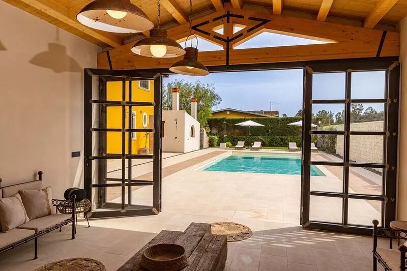 Stylish Sicilian Villa with private pool near the Beach.