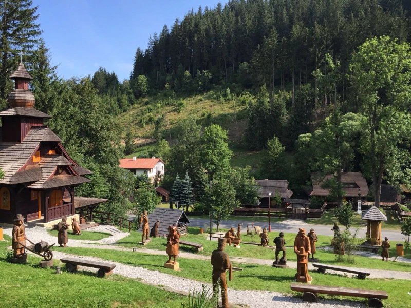 Valašské chalupy - Resort Kycerka Velke Karlovice