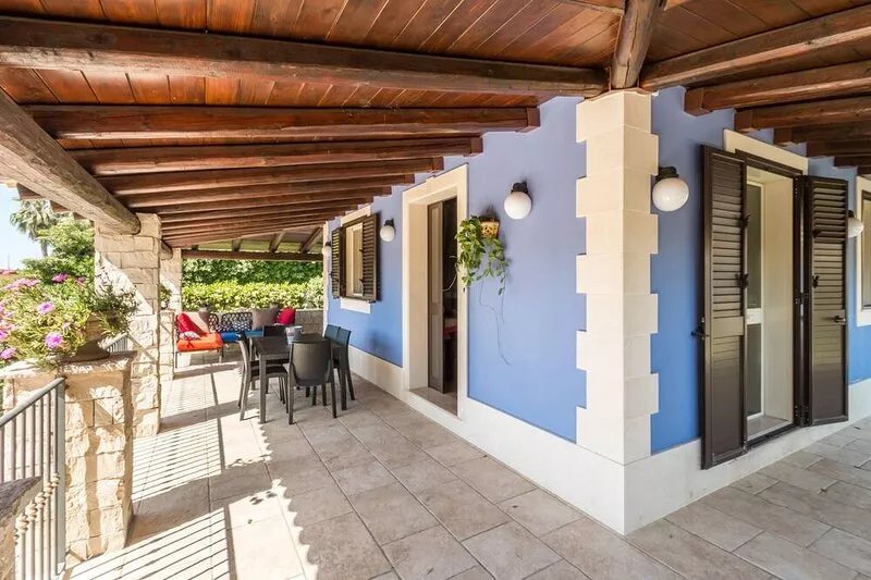 Jasmine-house 200 meters from the sandy beach, parking & wi.fi