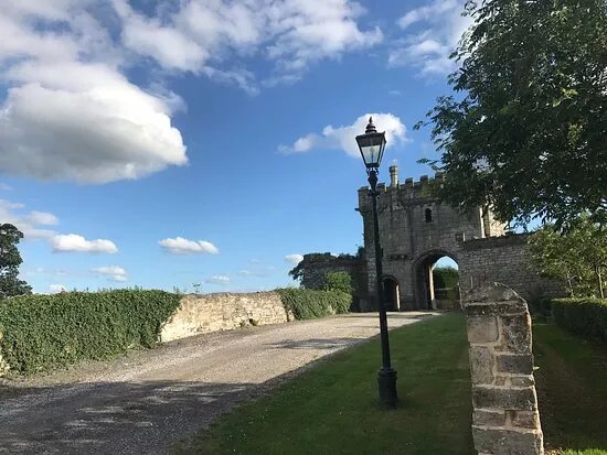 Steeton Hall Gateway