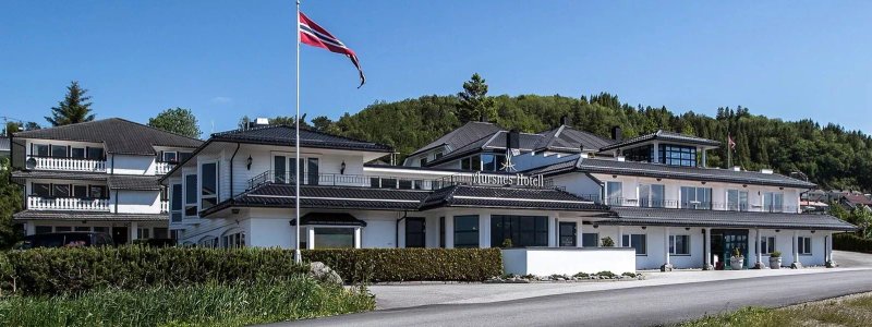 Aursnes Hotell AS