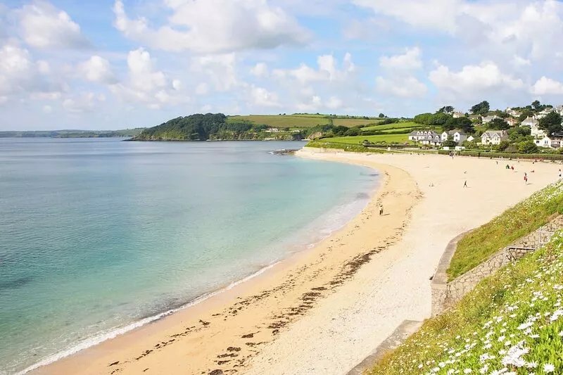 TOPS'L COTTAGE, pet friendly, character holiday cottage in Falmouth