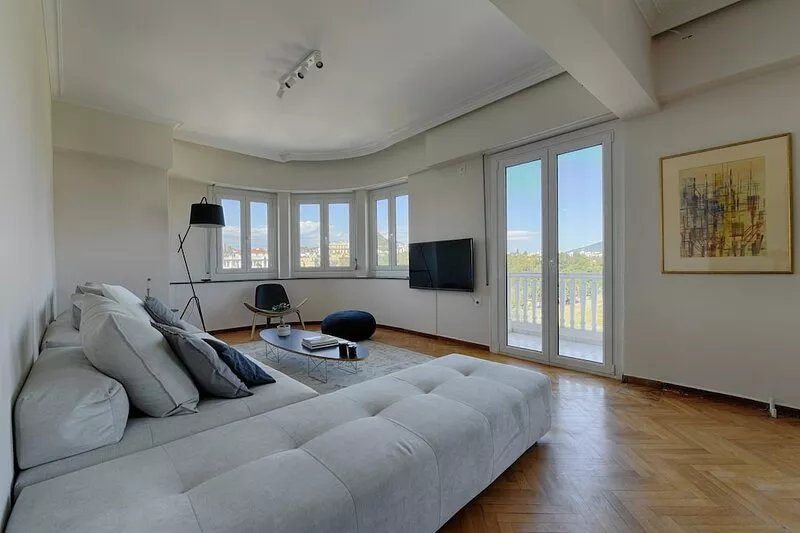 Luxurious apartment with breathtaking views of the Acropolis, Temple of Zeus.