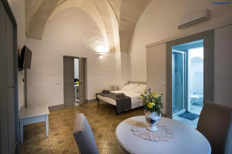 Le Finestre Su Porta Carrese - Luxury Rooms & Suites