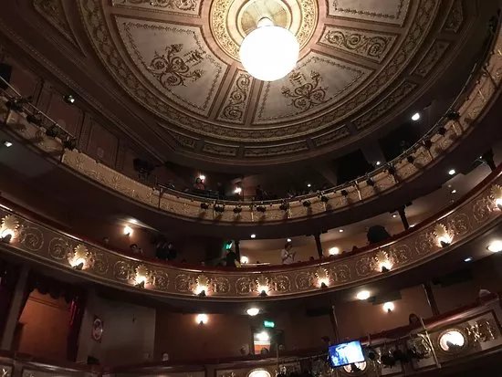 Lyric Theatre