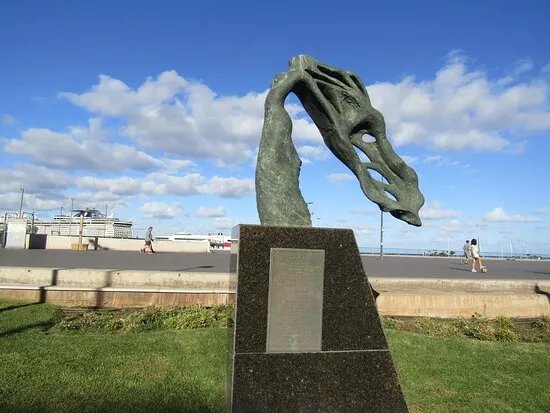 Escultura De La Arborea