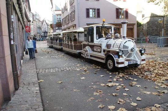 Le Petit Train Blanc