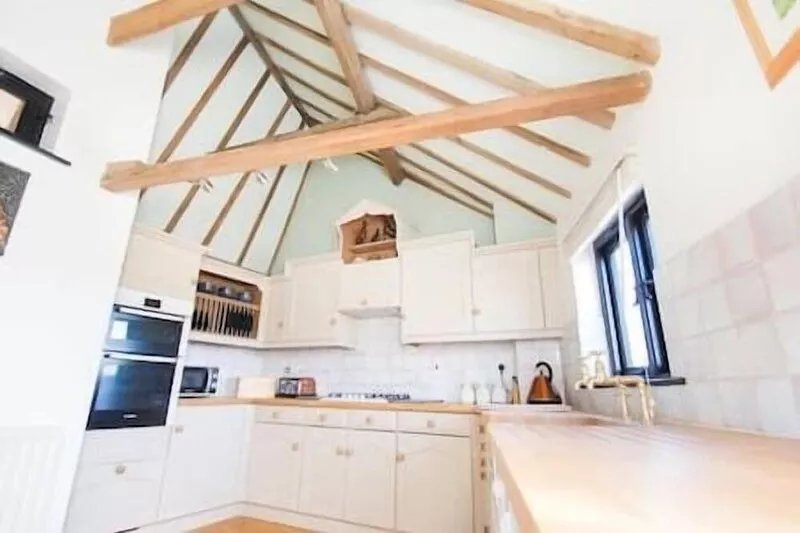 Fabulous character property in the heart of Southwell