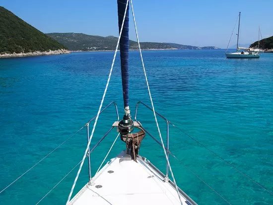 Nisos Yacht Charter