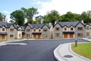 Lough Rynn Castle Self Catering (Official)