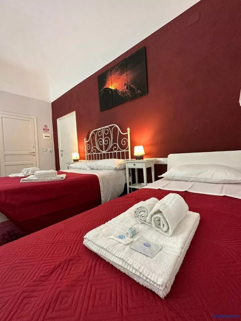 Etna Rooms