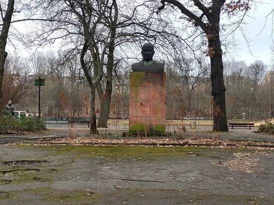 Ernst-Thalmann-Denkmal