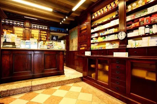 Antica Farmacia Ambrosini Dal 1766