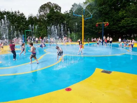 Happy Mount Park