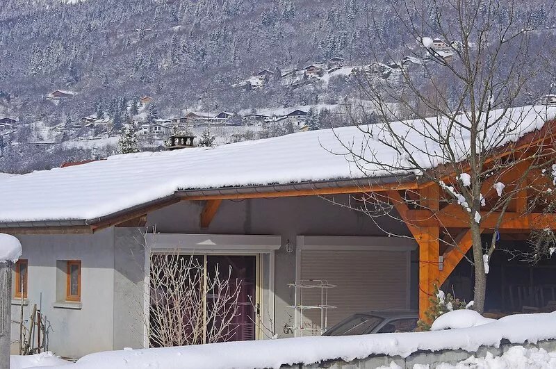 Ayse: Cottage  with garden 'La Casetta' between Chamonix Geneve  Annecy