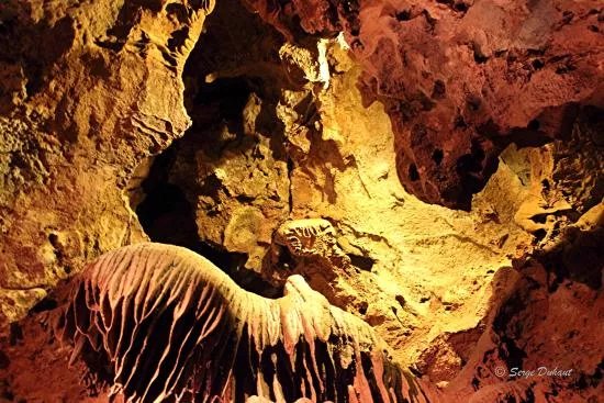 Grotte de Saint-Cezaire
