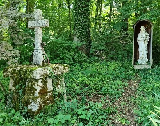 Tombe Et Jardin De Paul Claudel