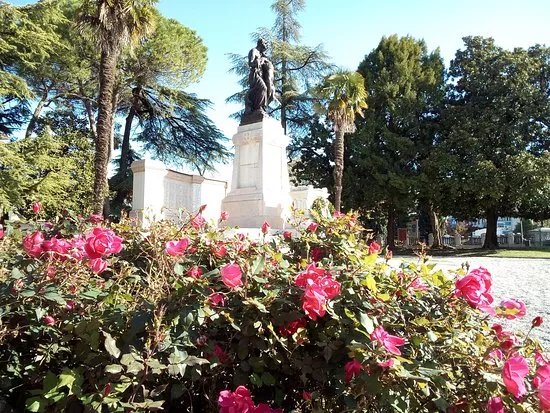 Monumento ai Caduti della Prima e della Seconda Guerra Mondiale
