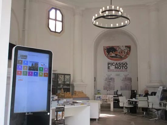 Info Point Noto