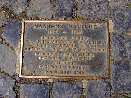 Bronze Skulptur Eines Monschauer Originals: Reisender Kaufmann