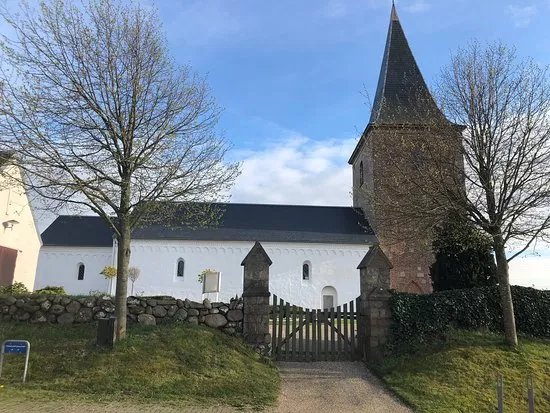 Over Hadsten Kirke