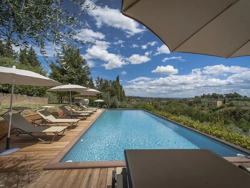 Luxury apartment in Toledo villa with pool: Private view of Siena!