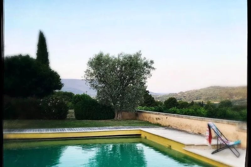 Superb farmhouse in the heart of the Luberon Vaucluse for 14 people
