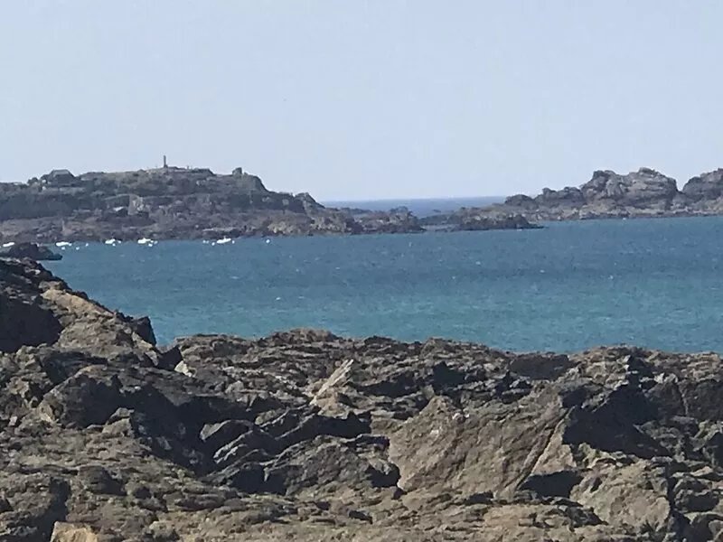 Appatment seaside, thalasso 500m, beaches 300m away, and wonderful walks