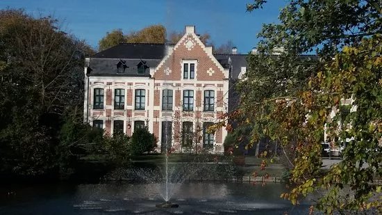 Chateau de Robersart