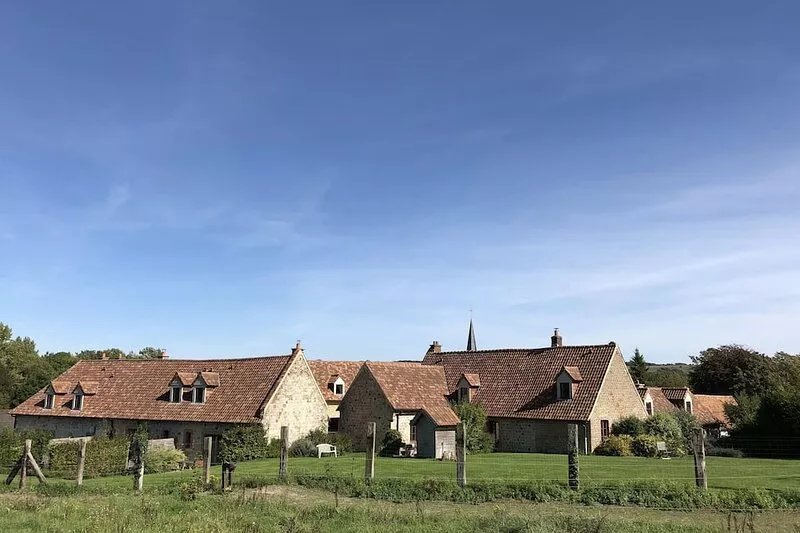 Cottage with pool at Domaine Du Vieux Chateau in Tingry on the Opal Coast