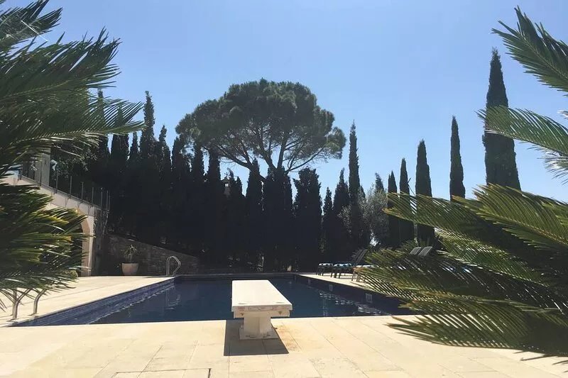 Spacious Villa large Pool 7 b’rooms 8mins walk to Begur Padel tennis 1min away