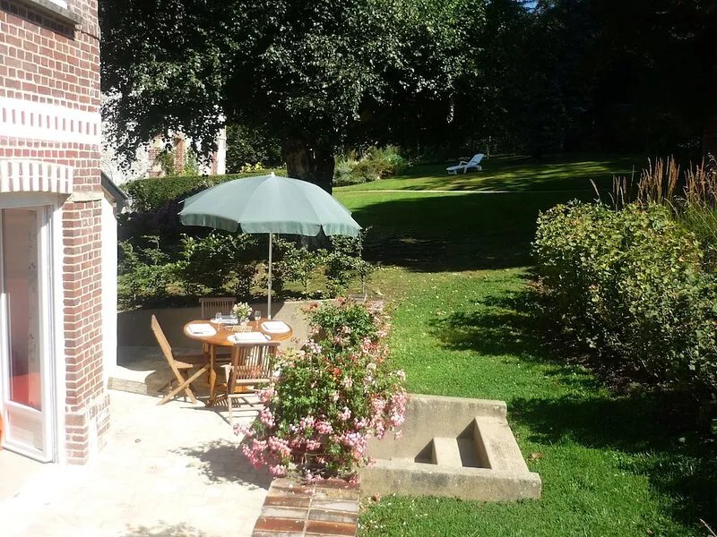 Charming house just a few minutes' walk from Petites Dalles beach.