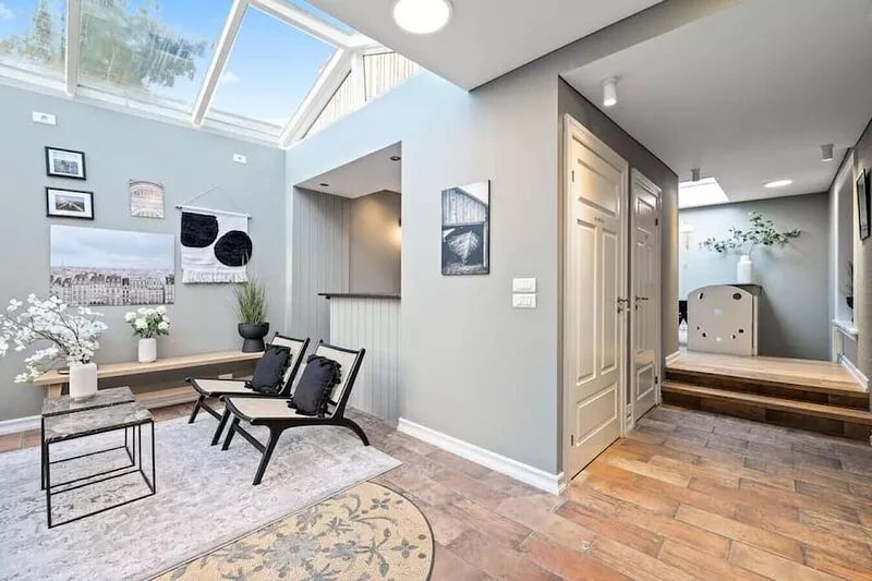 Massive Villa in Downtown Reykjavík with a Sauna