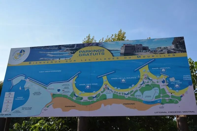 Breathtaking sea views, beach at your feet, lively residential area all year