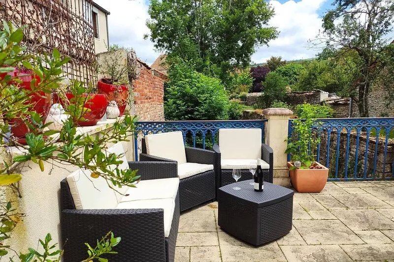 Charming cottage in the high coasts of Beaune