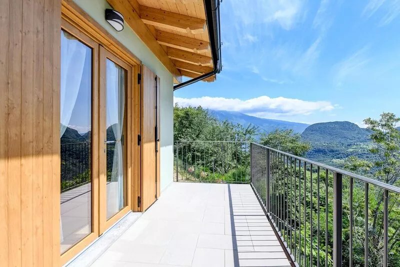 Apartment "Nonno Bigi Tulipano" with Mountain View, Wi-Fi, Balcony & Garden