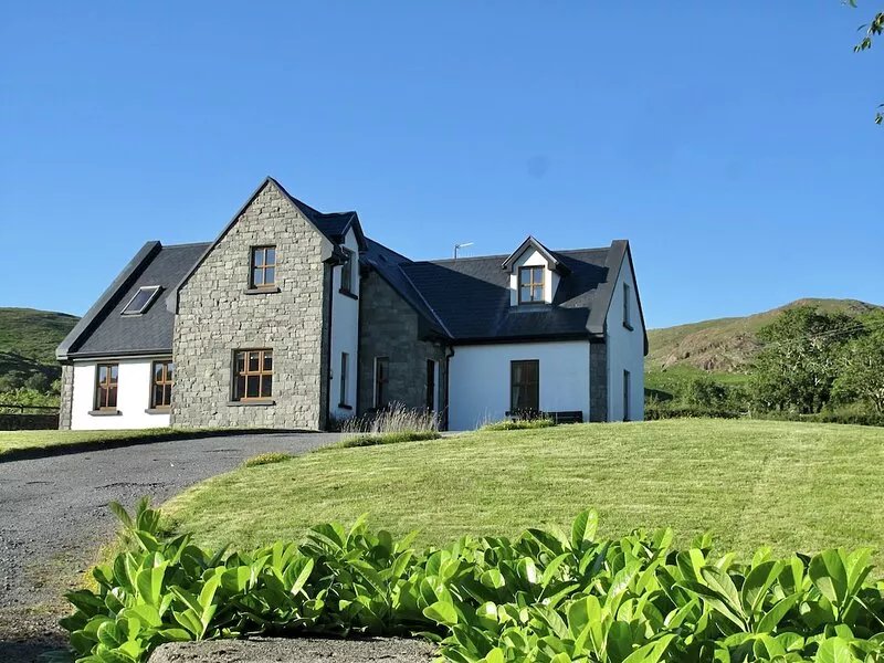 Superior property. Located in the  Joyce Country Western Lakes Geopark project.