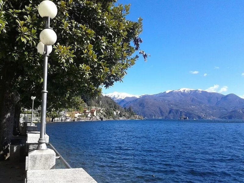 Picturesque house with a wonderful view of Lake Maggiore